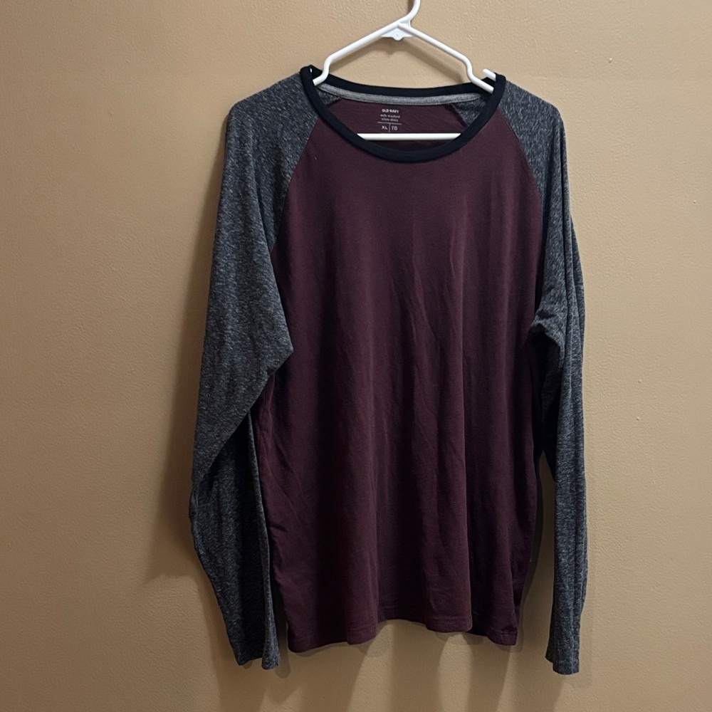 Old Navy Men's Long Sleeve Tee - Burgundy and Gray